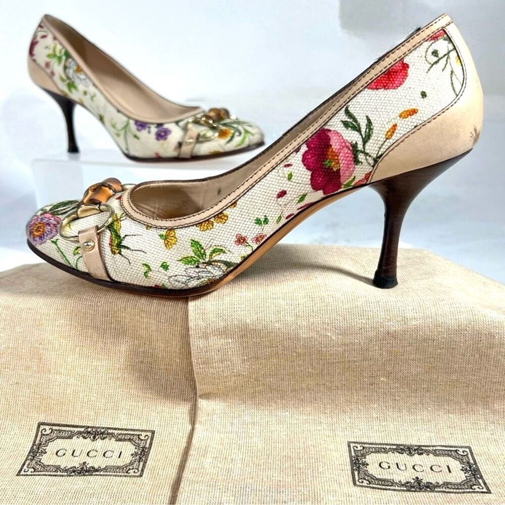 Gucci Ivory Floral Print Stiletto Pumps Size 7.5 IT 37.5 Vintage Coated Canvas L